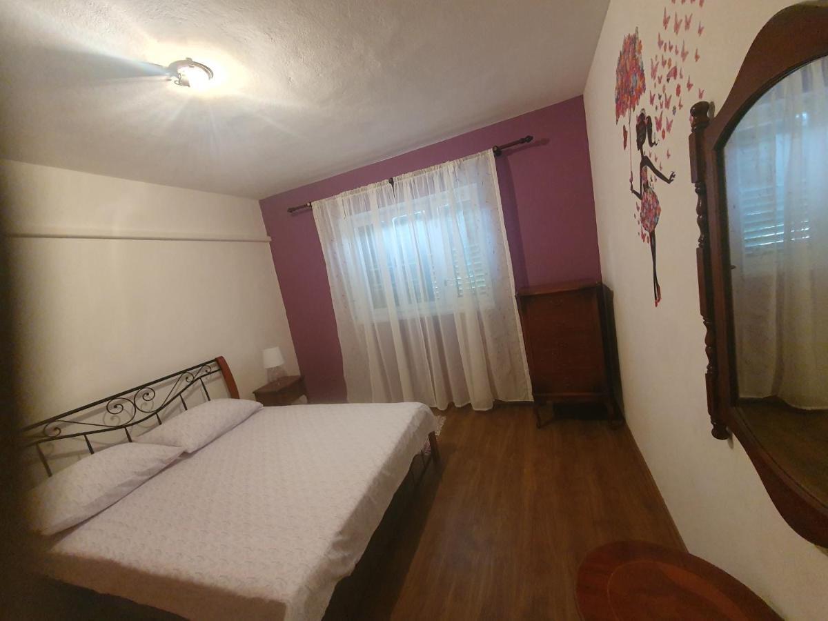Apartment Lana Трогір Екстер'єр фото