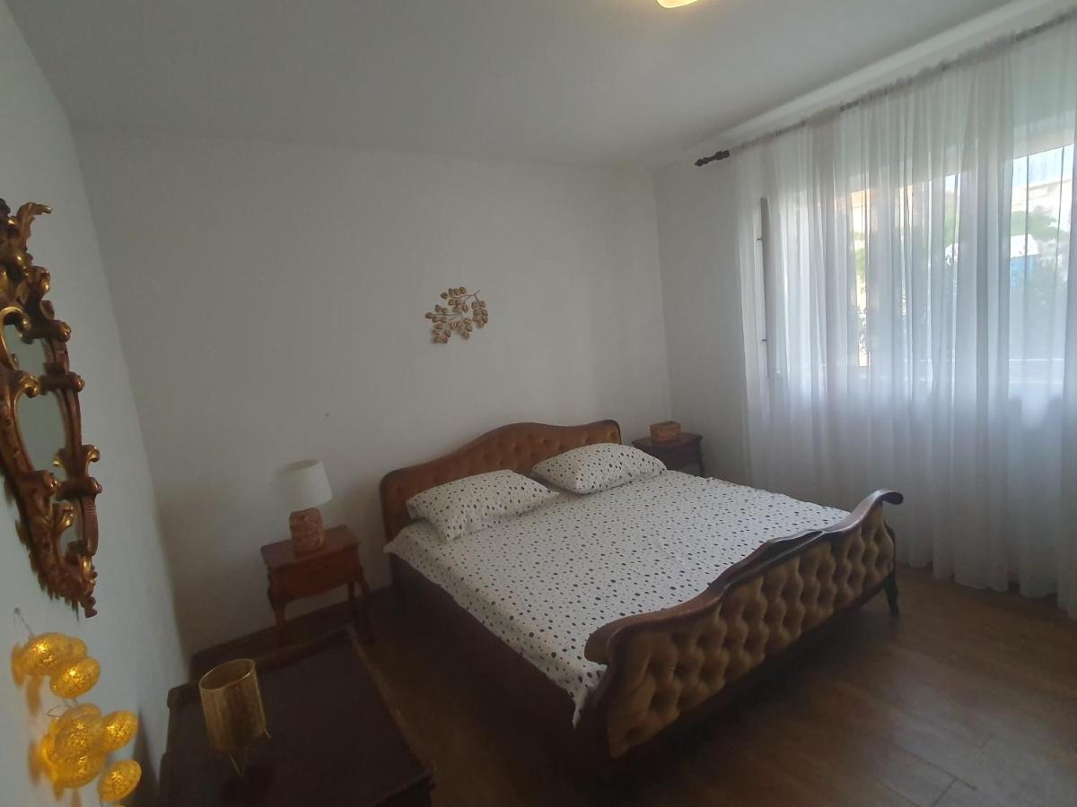 Apartment Lana Трогір Екстер'єр фото